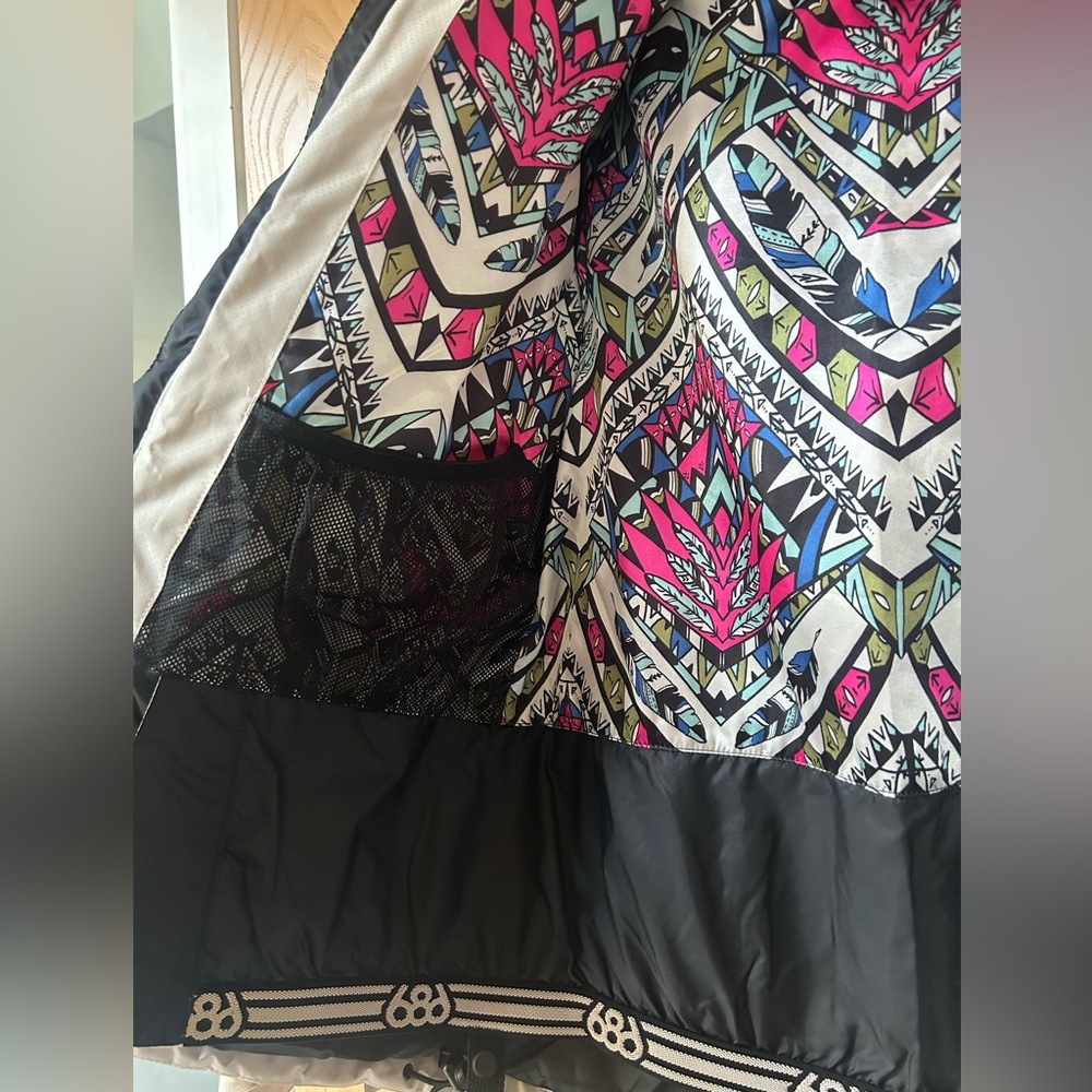 686 Authentic Runway Insulated Jacket Women's - Picture 4 of 8